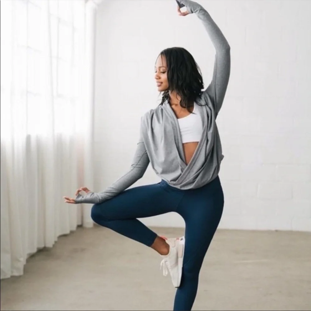 SOLD ZYIA Active Haze Yoga Wrap Hooded Gray Shawl - Picture 2 of 15